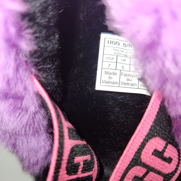 UGG Fluff Yeah Slide - Picture 4 of 5